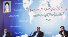 نشست مسؤولان سازمان انرژی اتمی با رؤسای نمایندگی‌های ایران در خارج از کشور