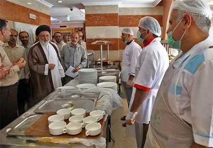 بازدید سرپرست حجاج ایرانی از هتل زائران در مدینه