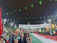 هرمز بن‌بست یاران شیطان/ طنین رجزخوانی مردم رشت در نود و هشتمین قرار شبانه+عکس