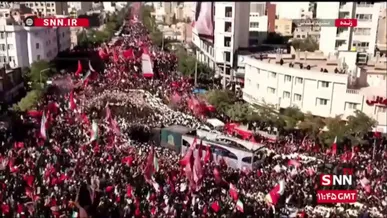 مردم پیکر رهبر شهیدشان را در آغوش گرفتند