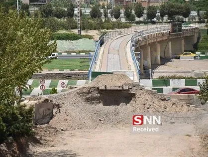 گذر از ریل های متروکه قم به قطار &laquo;همدلی&raquo; نیاز دارد / مسئولان ریل&zwnj;ها را آینه دق دیگری نکنند&nbsp;