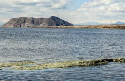 کاهش ناچیز آب دریاچه ارومیه نسبت به پارسال