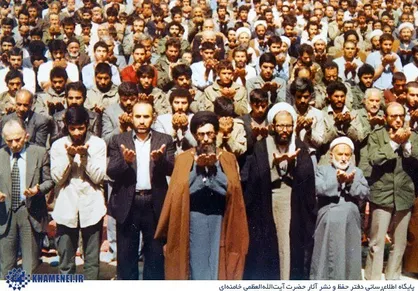حضرت آیت&zwnj;الله خامنه&zwnj;ای، از خطبه&zwnj;های تاریخی تا رهبری انقلاب؛ نماز جمعه تهران در آینه تاریخ