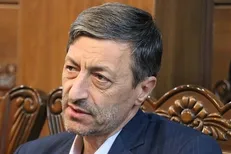 واگذاری رایگان ۵۵۰۰ مِلک بنیاد مستضعفان به ارزش ۱۸۰۰ میلیارد به مردم ایلام