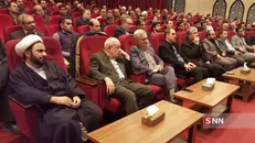 بیشتر مقالات دانشگاهی مشکلی از کشور و جامعه حل نمی‌کند/ خط انقلاب در دانشگاه آزاد پیگیری می‌شود