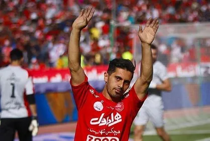 عالیشاه: خوشحالم ۲ سال دیگر در پرسپولیس هستم / در طول فصل برای پیراهن تیم&zwnj;ملی می&zwnj;جنگم
