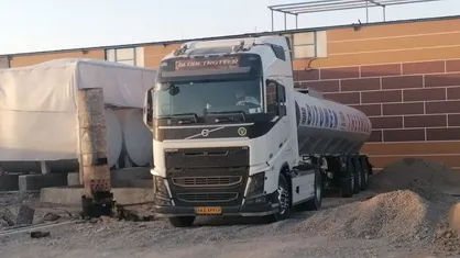 ۴۲۰ هزار لیتر &laquo;هیدروکربن&raquo; قاچاق در هرمزگان کشف شد