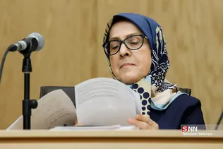 نشست بررسی نقش زنان در افق چهل سال انقلاب 
