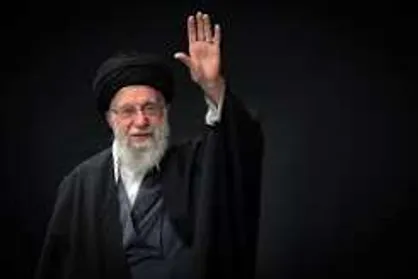 او رفت، اما در قلب&zwnj;ها ماندگار شد؛ تصاویری از مراسم باشکوه تشییع امام شهید در قم + فیلم