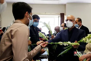  استقبال از دانشجویان دانشگاه تهران
