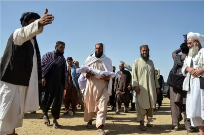 کشته و زخمی شدن ده&zwnj;ها غیرنظامی در حمله پاکستان به شرق افغانستان