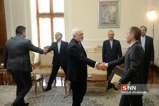دیدار خداحافظی وزیر امور خارجه با سفیر بلغارستان
