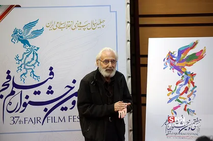 رونمایی از پوستر و اعلام فیلم های بخش سودای سیمرغ سی و هفتمین جشنواره فیلم فجر