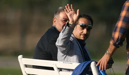حق ما در مورد جباروف خورده شود مدارک تیم رقیب را رو می&zwnj;کنیم/ چند بازیکن دیگر هم از استقلال جدا می&zwnj;شوند
