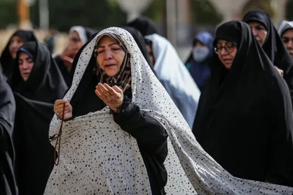 نماز باران در حرم شاهچراغ(ع) برگزار شد + فیلم