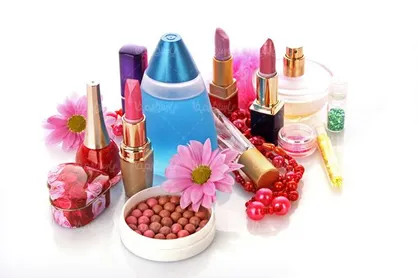 مصرف لوازم آرایشی و عطر در هوای آلوده ممنوع