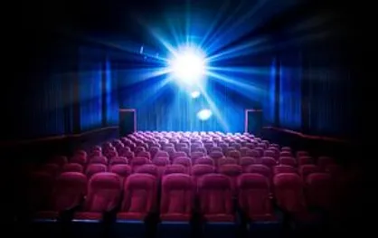نمایش فیلم یا نمایشگاه مد؟