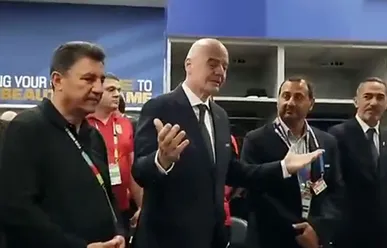 حضور اینفانتینو رئیس فیفا در رختکن ایران و تمجید از عملکرد بازیکنان