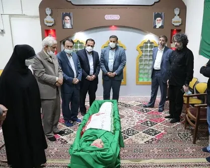 پیرهادی: نادر طالب زاده الگویی شاخص در بین هنرمندان انقلابی است