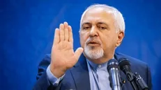 ظریف: جنگ ۱۲ روزه نوع نگاه به برنامه هسته‌ای را تغییر داد / محدودیت‌های ایدئولوژیکی و واقع‌گرایانه درباره سلاح هسته‌ای + فیلم
