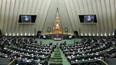 آخرین وضعیت کرونا بین مجلسی‌ها / ۱۰۰ تست، ۴۰ نفر مشکوک، ۲۳ مبتلا