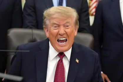 ترامپ در ادامه توهمات خود نام ایالت نیومکزیکو را به "آمریکای جدید" تغییر داد!