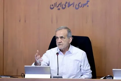 پزشکیان: همکاری همه نهاد&zwnj;ها در پروژه&zwnj;های ملی داده&zwnj;محور الزامی است
