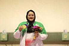 فائزه احمدی: بالا بردن پرچم ایران برایم از هر پاداشی مهم‌تر است