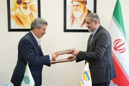 امضای تفاهم&zwnj;نامه ۲۱۰ میلیارد تومانی بنیاد علوی و منطقه آزاد قشم برای محرومیت&zwnj;زدایی