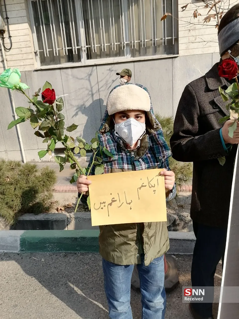 تجمع درمقابل سفارت پاکستان