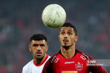 دیدار تیم&zwnj;های فوتبال پرسپولیس و نساجی مازندران