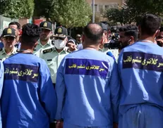 انهدام باند سارقان لوازم خودرو در تهران / دستگیری سرایدار سارق