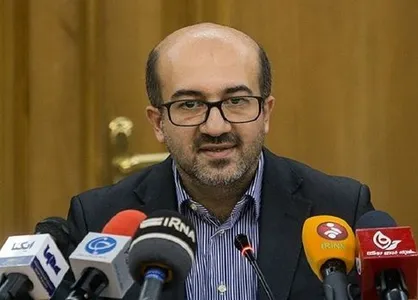 افشانی سابقه ایثارگری ندارد/ ادامه کار شهردار تهران با استفساریه از مجلس