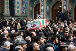 تشییع پیکر ۳ تن از شهیدان سانحه هوایی