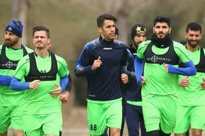 شرط استقلالی&zwnj;ها برای تعطیلی لیگ: پرسپولیس قهرمان نشود!