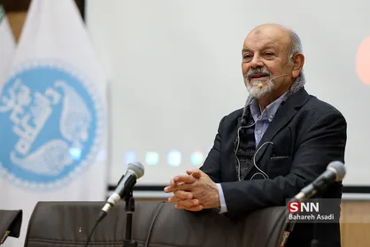 بیماران در بیمارستان&zwnj;های دولتی به کالای آموزشی تبدیل شده&zwnj;اند