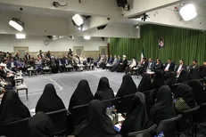 گلایه رهبر انقلاب از ترانه برخی سریال‌های تلویزیون