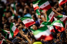 ۱۳ آبان، دسیسه‌های آمریکا را نقش بر آب کرد / فرو‌ریختن هیمنه سلطه آمریکایی