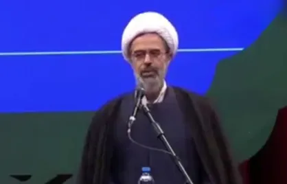 توصیه موکّد رهبر انقلاب؛ اقامه نماز در اوّل وقت و سعی در حفظ توجّه و حضور قلب