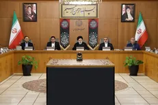 بانک‌های ناتراز تعیین‌ تکلیف شوند