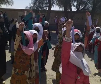 ۱۰۰۰ عدد ماسک در میان دانش آموزان زابل و زاهدان توزیع شد