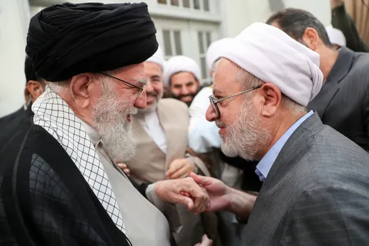 روایت علمای اهل سنت از نگاه فراتر از مذهب رهبر شهید انقلاب/ مردی که جهان اسلام را «یکی» دید+ فیلم