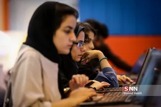 نهمین نمایشگاه کار دانشگاه صنعتی شریف