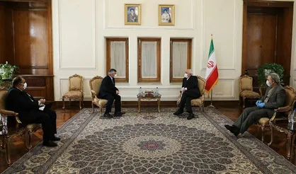 دیدار سفیر عراق با ظریف