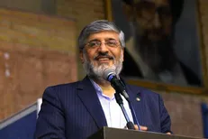 پولادگر: پیگیر تحریف نام خلیج فارس هستیم؛ با اینچه درگاهی برخورد می‌کنیم