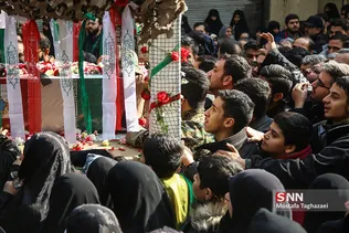 مراسم تشییع بسیجی شهید «محمد مهدی رضوان»