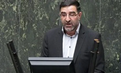 درباره خالی کردن یک کامیون آجر در خیابان جمهوری تهران پاسخ دهید