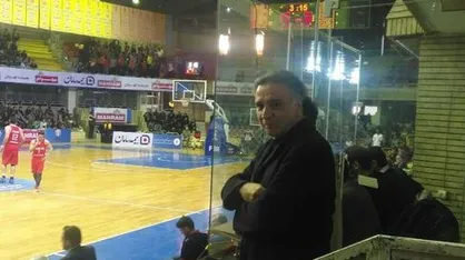 زادمهر: منچستر با بازیکنان بزرگش مقابل پرسپولیس بازی کرد/ برای انجام این بازی&zwnj;ها باید خیلی از مسایل باشد
