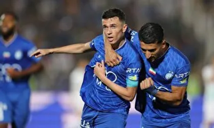 استقلال 1 مس رفسنجان 0 پایان نیمه اول