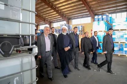 رئیس سازمان قضایی نیرو&zwnj;های مسلح از فرآیند ترخیص کالا در انبار&zwnj;های اداره کل گمرک استان قم بازدید کرد